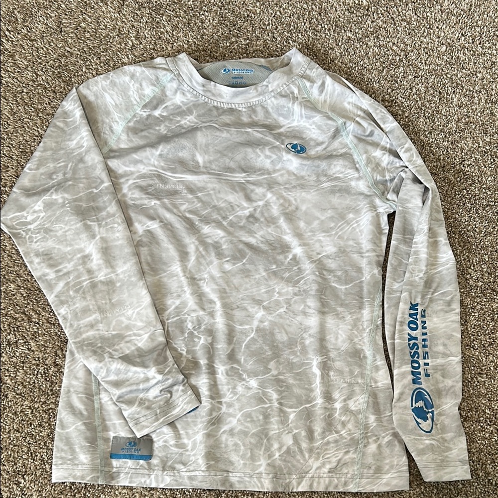 Mossy Oak Performance Shirt in Light Gray and Blue